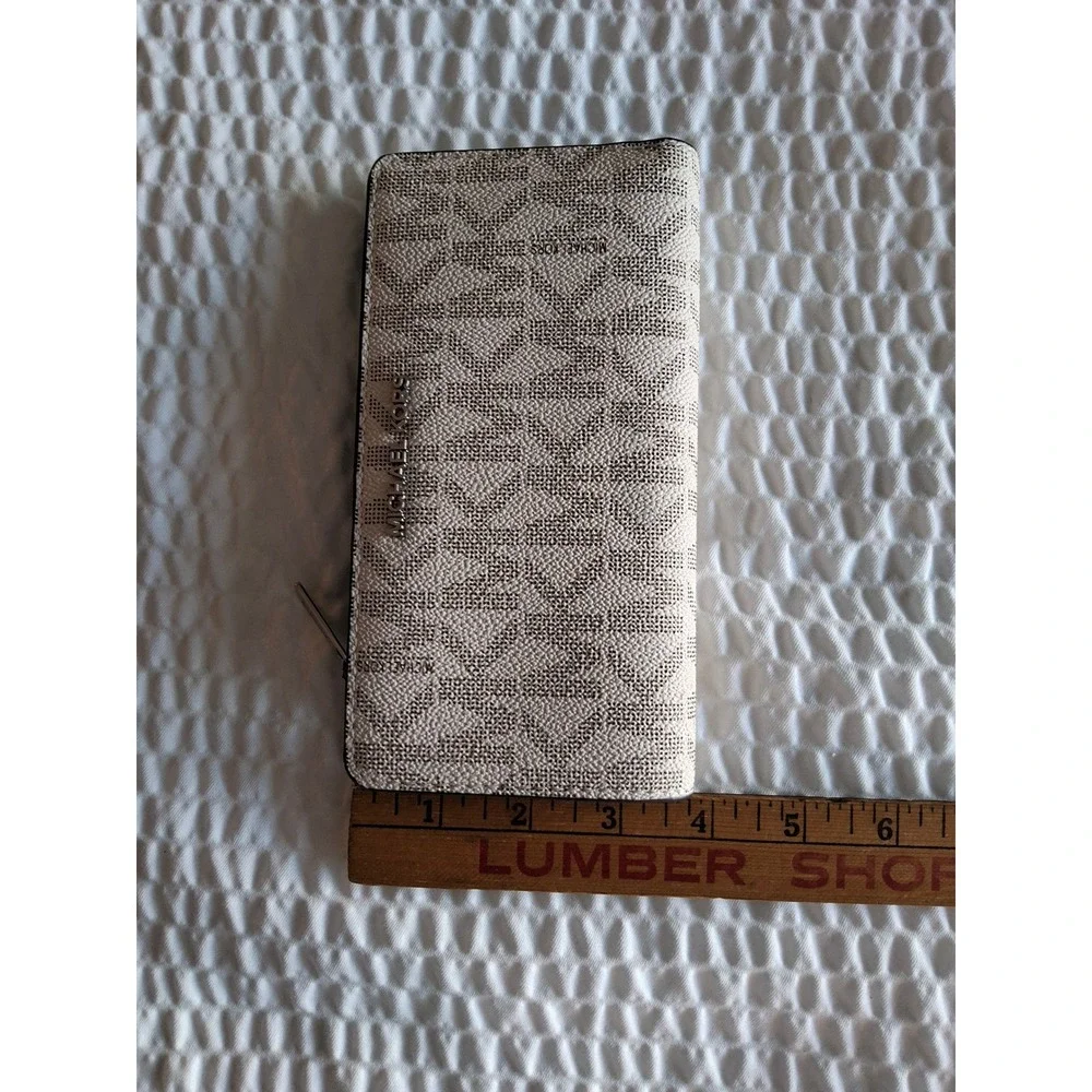 Michael Kors Jet Set Slim Bifold Wallet Vanilla Signature Logo Light Blue Trim